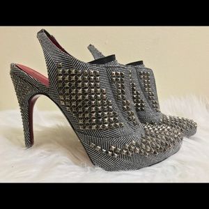 "SALE" 🔥 Cesare Paciotti Studded Heels - 6.5